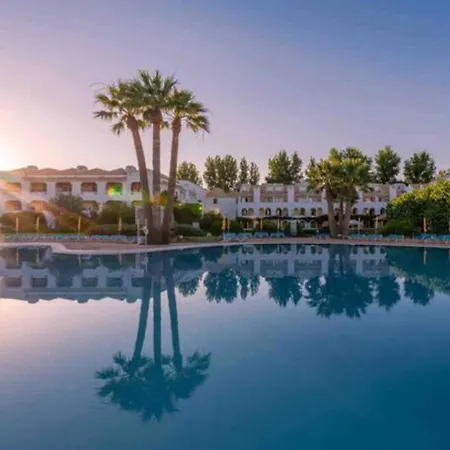 House With Pools In De Tavira 아파트 *